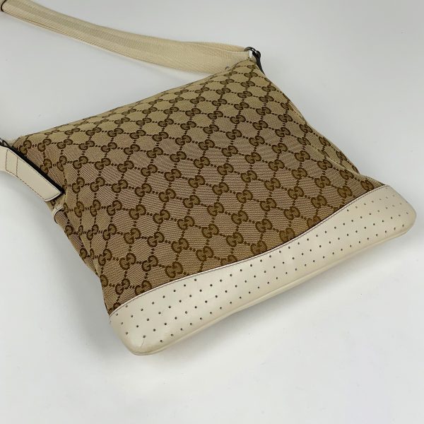 1000072997641 12 Gucci GG Pattern Shoulder Bag Diagonal GG Canvas Beige