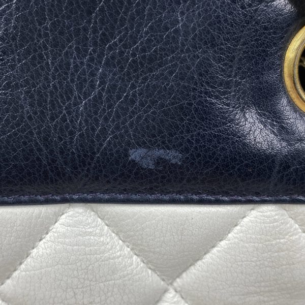 1000073223664 18 Chanel Chain Shoulder Bag Matelasse Tote Bag Leather White Navy