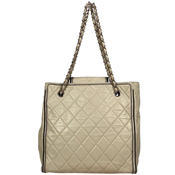 1000073247257 13 Chanel East West Chain Tote Bag Shoulder Bag Matelasse Tote Bag Leather White