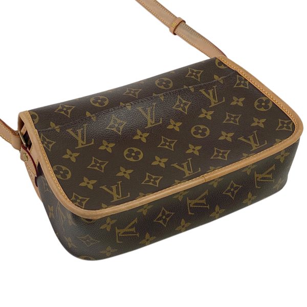 1000073302529 12 Louis Vuitton Sologne Brown