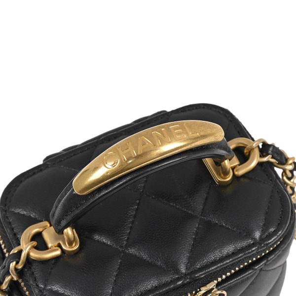 1000073415403 05 Chanel Coco Mark Chain Mini Vanity Matelasse Makeup Pouch Shoulder Bag Leather Black