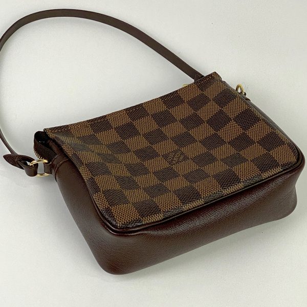 1000073420032 12 Louis Vuitton Truth Makeup Accessory Pouch Damier Brown