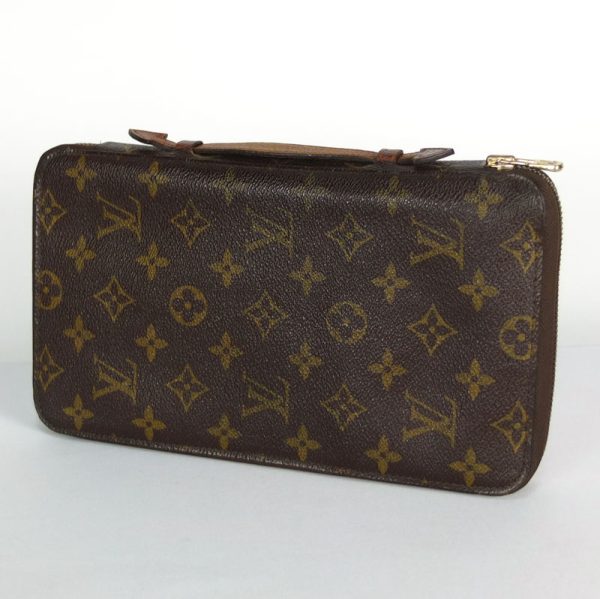 10003407 2 Louis Vuitton Posh Escapade Monogram Travel Case Brown