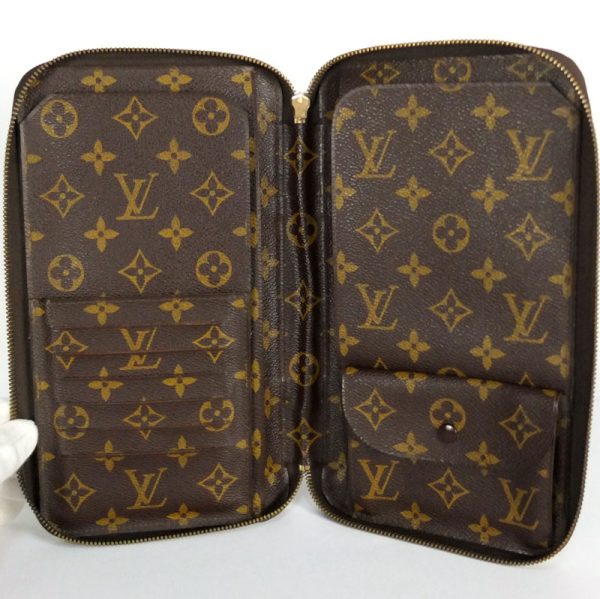 10003407 6 Louis Vuitton Posh Escapade Monogram Travel Case Brown