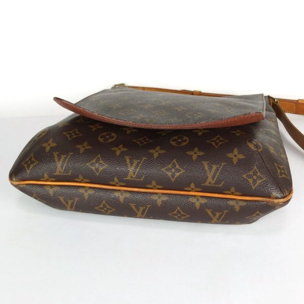 10003721 3 Louis Vuitton Musette Monogram Shoulder Bag Brown