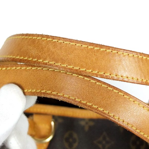 10003836 7 Louis Vuitton Batignolles Monogram Shoulder Bag Brown