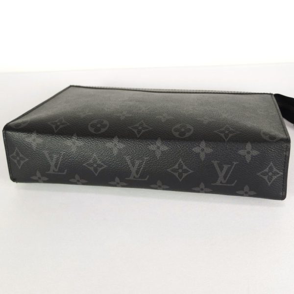 10003845 3 LOUIS VUITTON Pochette Voyage MM Clutch Bag Black