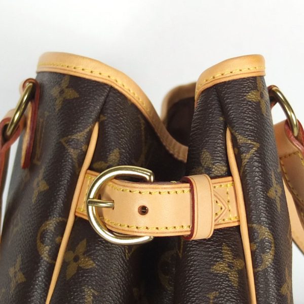 10003952 5 Louis Vuitton Batignolles Handbag Monogram Womens