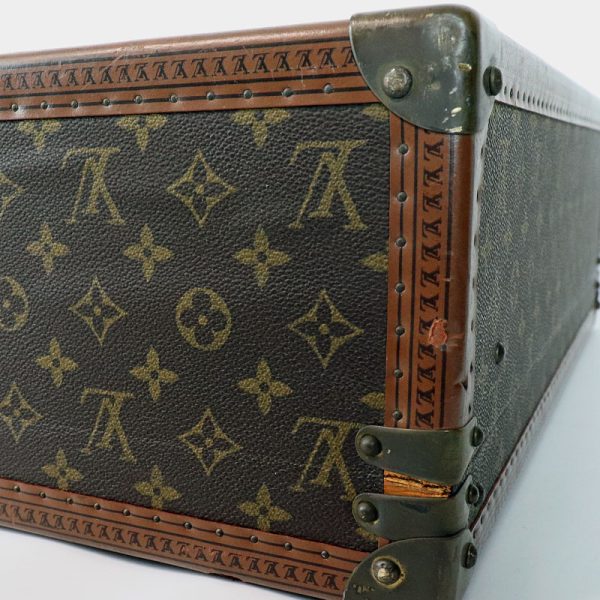 10004180 8 Louis Vuitton Bisten Trunk Case Monogram Travel Bag