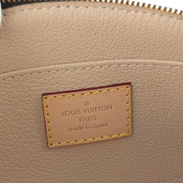 10004415 7 Louis Vuitton Pochette Cosmetic Monogram Cosmetic Pouch