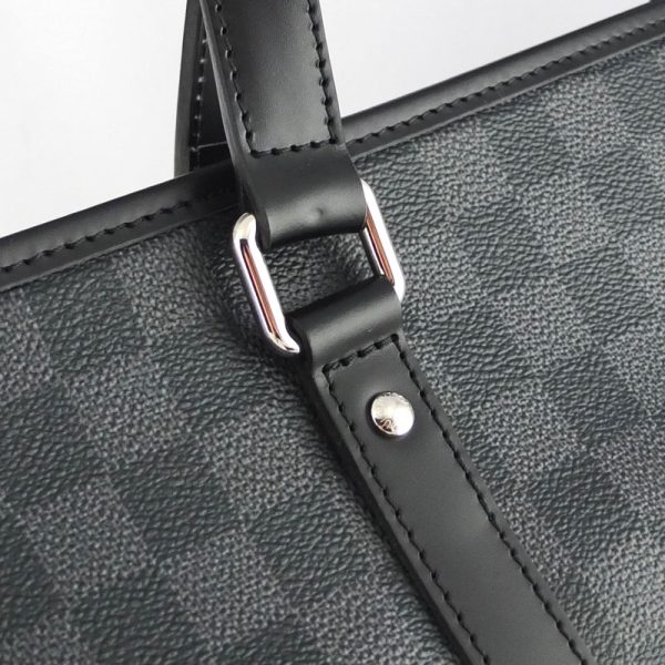 10004424 7 Louis Vuitton Tadao Damier Graphite Bag