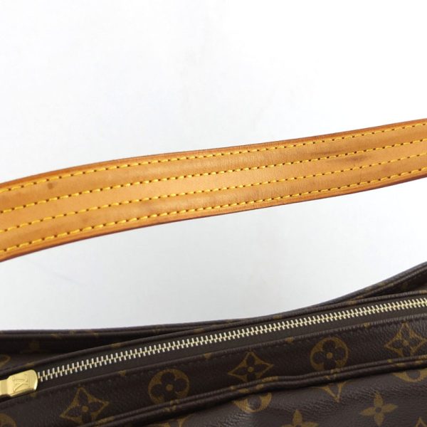 10004451 7 Louis Vuitton Viva Shite Monogram Shoulder Bag