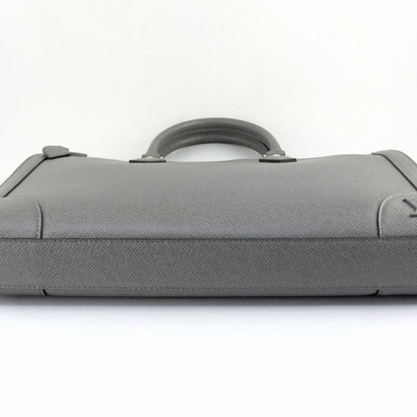 10004661 3 Louis Vuitton Slim Briefcase Taiga