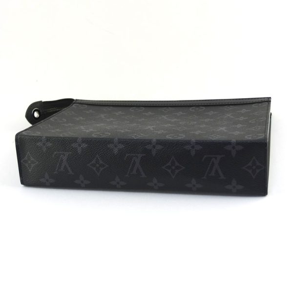 10004662 2 Louis Vuitton Pochette Voyage Monogram Eclipse