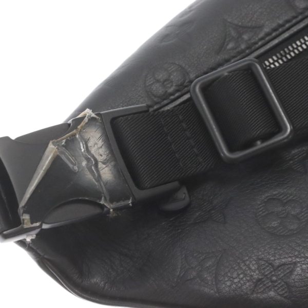 1024e300016 6a Louis Vuitton Monogram Shadow Discovery Pm Waist Body Bag Leather Black