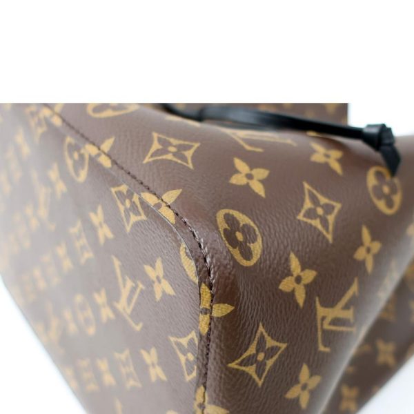 11612 5 Louis Vuitton Neonoe Monogram Handbag Brown