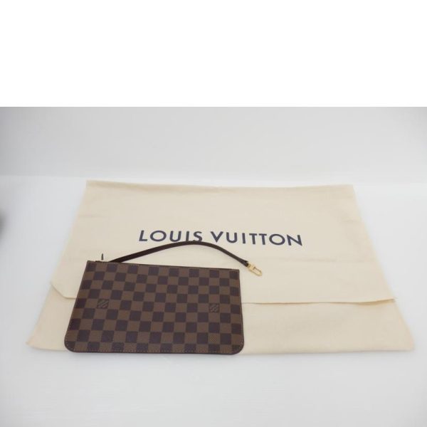 12030 6 Louis Vuitton Neverfull MM Damier