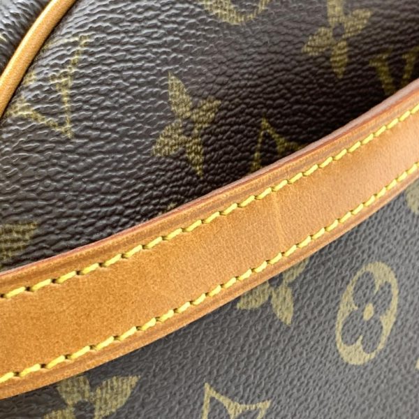 1240001034701 8 Louis Vuitton Blois Monogram Shoulder Bag Brown