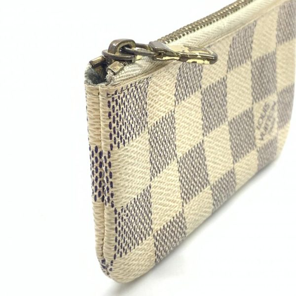 1240001037602 2 Louis Vuitton Pochette Cleat Coin Case Damier Azur White Gray