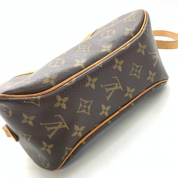 1240001037676 5 Louis Vuitton Blois Monogram Shoulder Bag Brown Crossbody