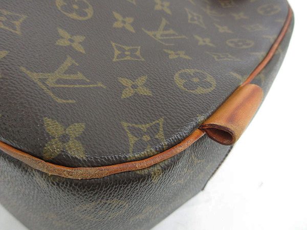 1240801037772 5 Louis Vuitton Pack All Sackado Handbag Brown