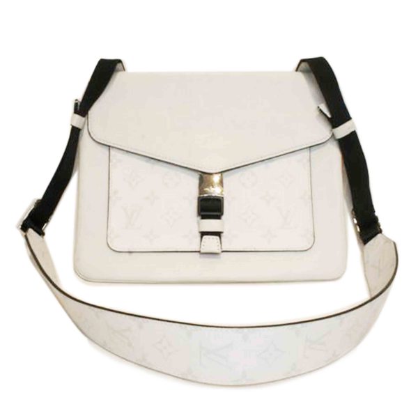 13191 1 Louis Vuitton Flap Tigarama Messenger White