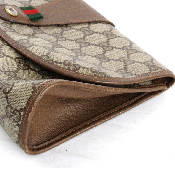 1455230906174t 3 Gucci Clutch Bag GG Plus Brown