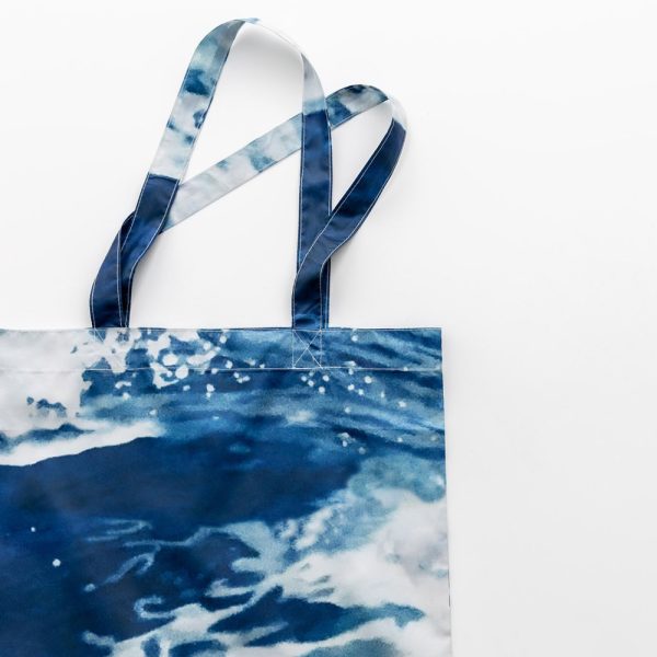 157922568 o2 Stampd Making Waves Tote Bag