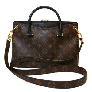 18329 1 Gucci Gg Supreme Handbag Brown