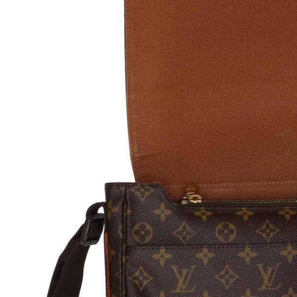 19422 7 Louis Vuitton Messenger MM Beaubourg Monogram