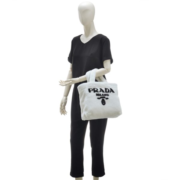 1bg374mio2ec9964 9 Prada Shearling Mouton Tote Shoulder Bag White