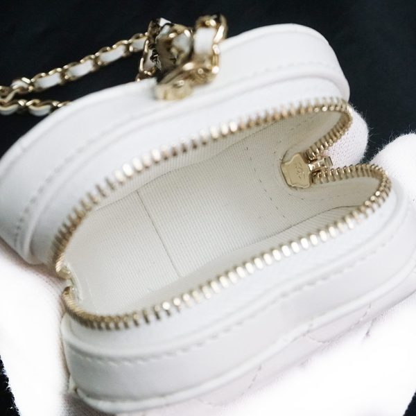 200004593019 3 Chanel Heart Matelasse Chain Wallet Lambskin Shoulder Bag White