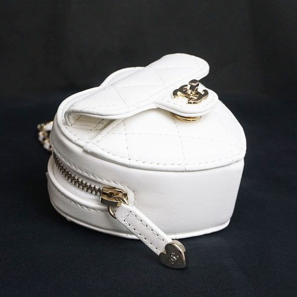 200004593019 4 Chanel Heart Matelasse Chain Wallet Lambskin Shoulder Bag White