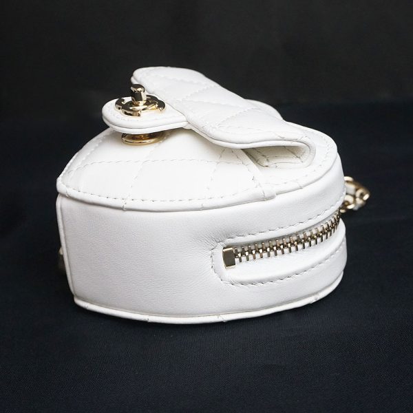 200004593019 5 Chanel Heart Matelasse Chain Wallet Lambskin Shoulder Bag White