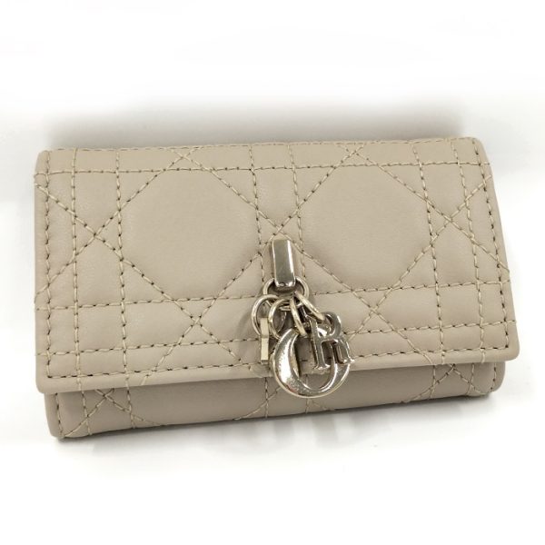 2000079258800003 1 Dior Lady Dior Cannage Key Case Leather Beige