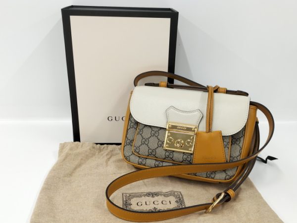 oplus 256 GUCCI Padlock Shoulder Bag GG Supreme Leather PVC Coating Beige