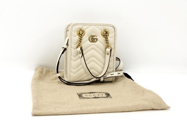 oppo 256 GUCCI GG Marmont Shoulder Bag Leather White