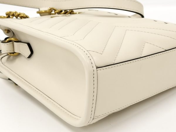 oppo 256 GUCCI GG Marmont Shoulder Bag Leather White