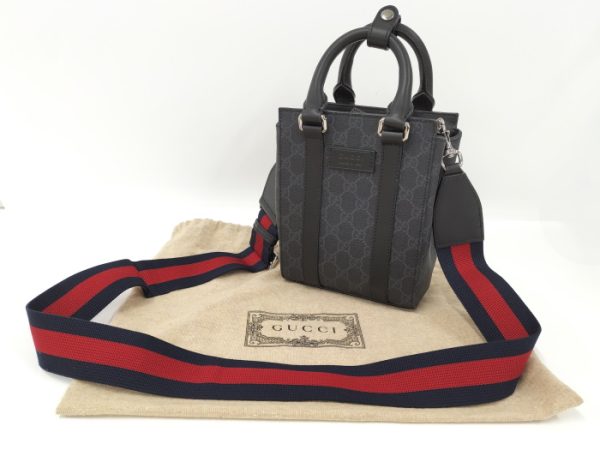 2000087258700211 10 Gucci Medium GG Supreme Canvas Shoulder Bag Black