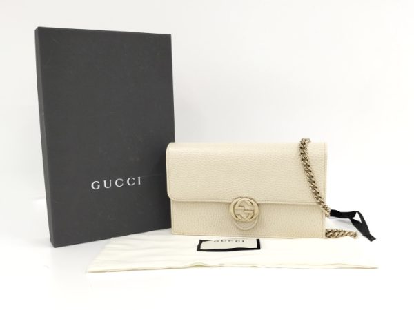 oplus 256 Gucci Interlocking G Small Leather Shoulder Bag White