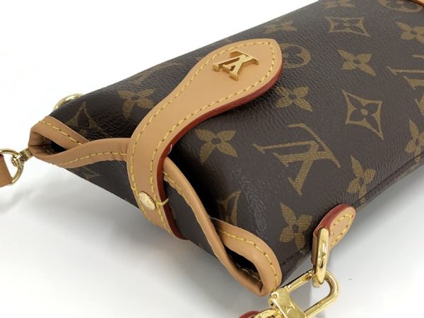 oppo 256 Louis Vuitton Shoulder Bag Fold Me Pouch Monogram Black