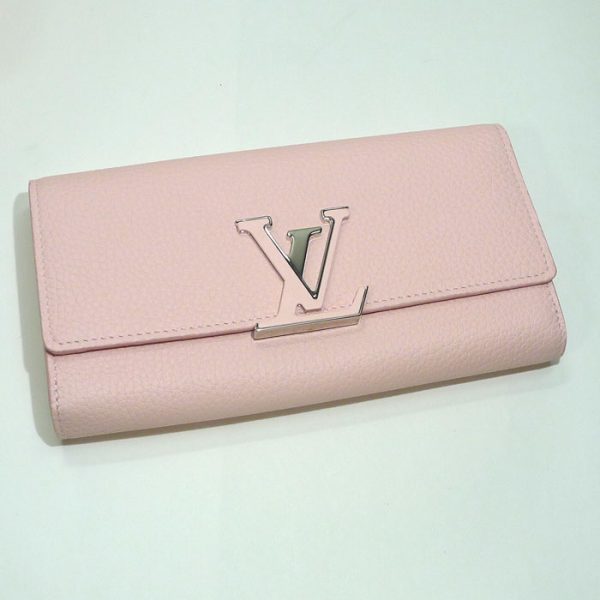 2001017257701525 1 Louis Vuitton Portefeuille Capucines Bi fold Long Wallet Taurillon Leather Bubble Gum Pink