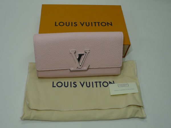 2001017257701525 8 Louis Vuitton Portefeuille Capucines Bi fold Long Wallet Taurillon Leather Bubble Gum Pink