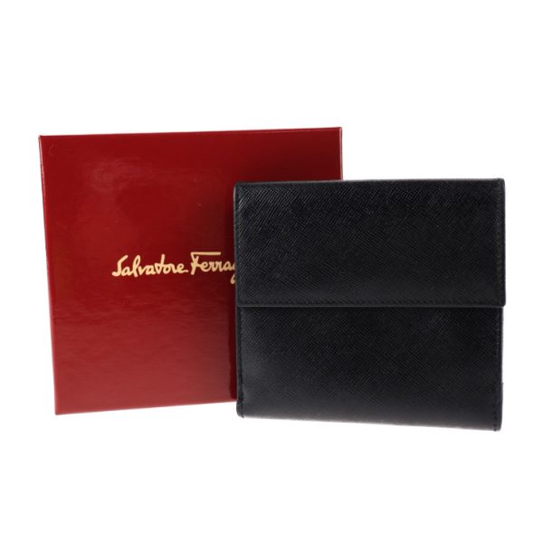 2010073001159 9 Salvatore Ferragamo Gancini Leather Bifold Wallet Black