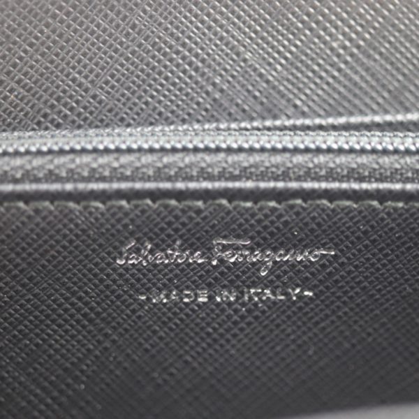 2019053002149 8 Salvatore Ferragamo Vara Calf Leather Long Wallet Black