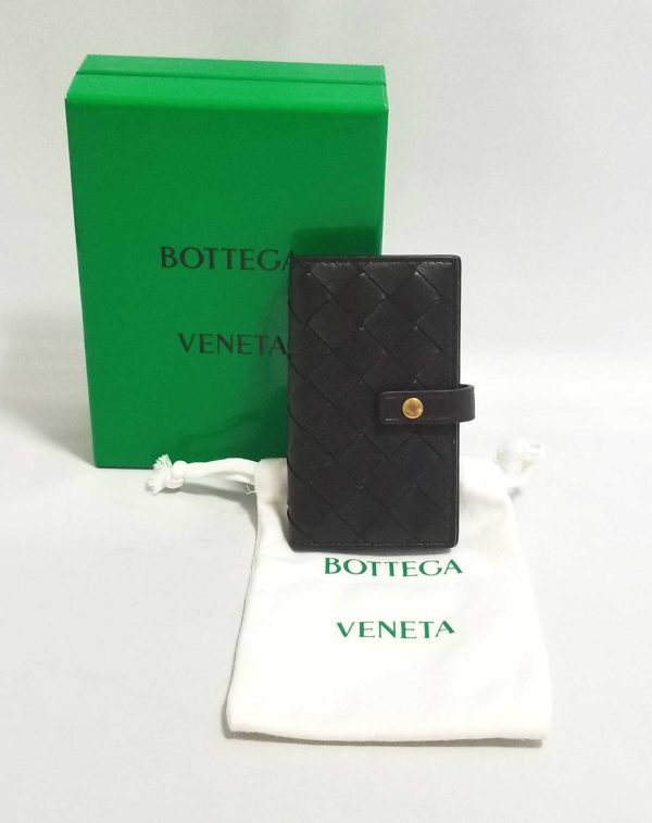 20220629 104902 Bottega Veneta Maxi Intrecciato Key Case Leather Brown