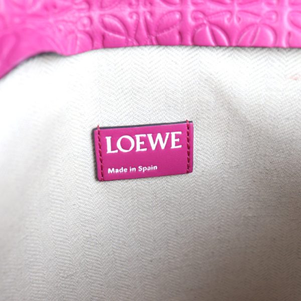 2025113002491 8 Loewe T Pouch Repeat Anagram Leather Clutch Bag Pink