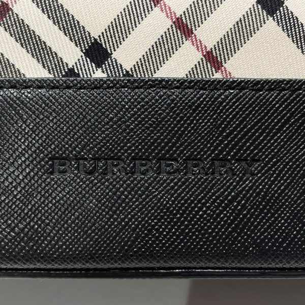 20453726 12 Burberry Logo Nova Check Pocket Handbag