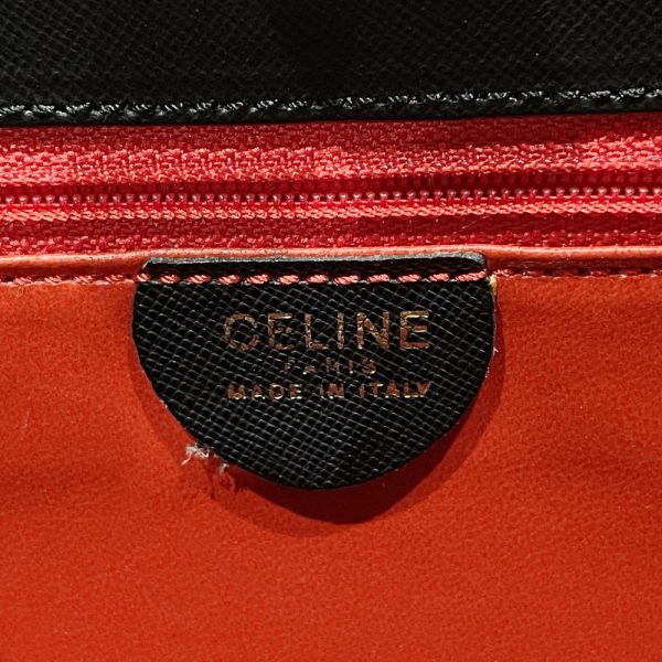 20454928 10 CELINE Circle Logo Turnlock Shoulder Bag Black