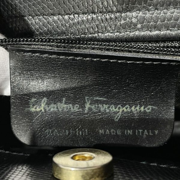 20456621 10 Salvatore Ferragamo Vara Ribbon Handbag Black